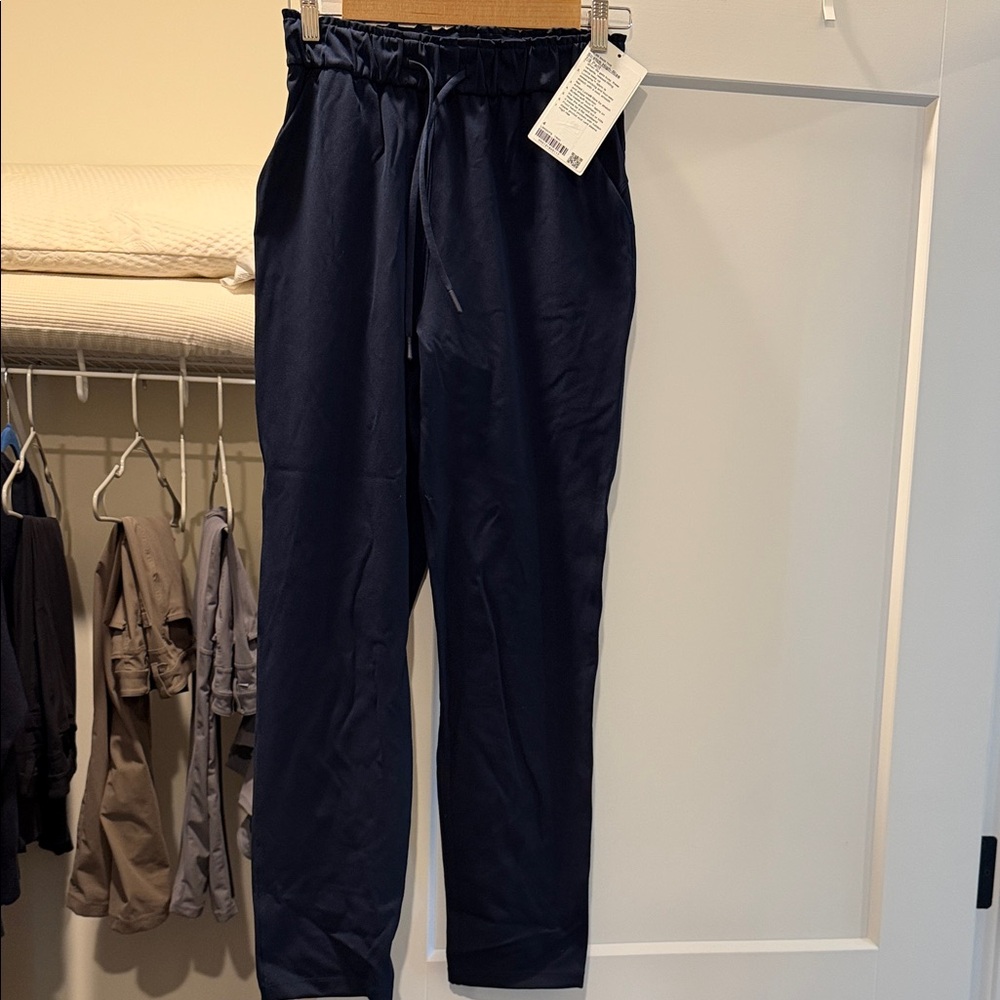 NWT⭐️ Lululemon High Rise Stretch 7/8 Pants Size 4 Navy